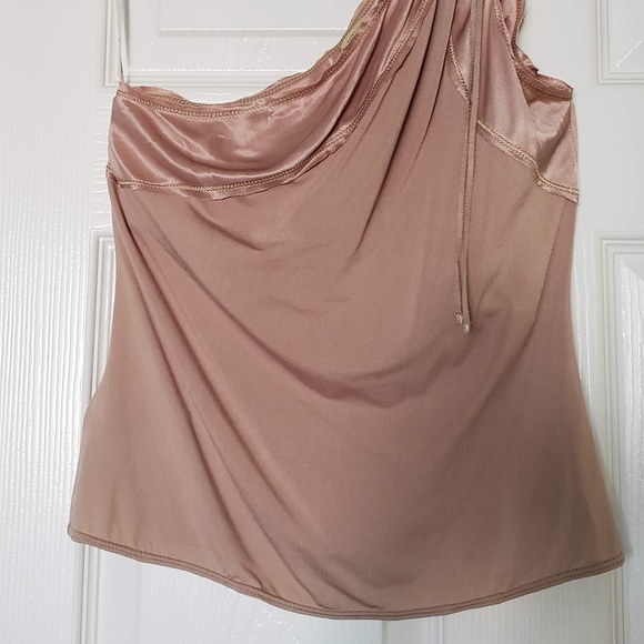 Like New Max Studio One Shoulder Top - Local Pickup Available in Vancouver, WA - Picture 2 of 4